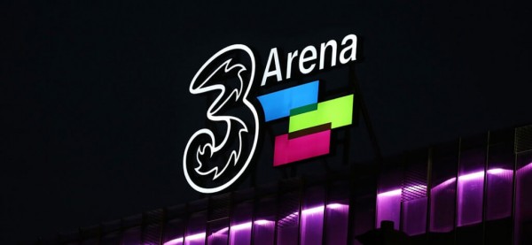 LED sign created by Cuspal for the 3 arena at night